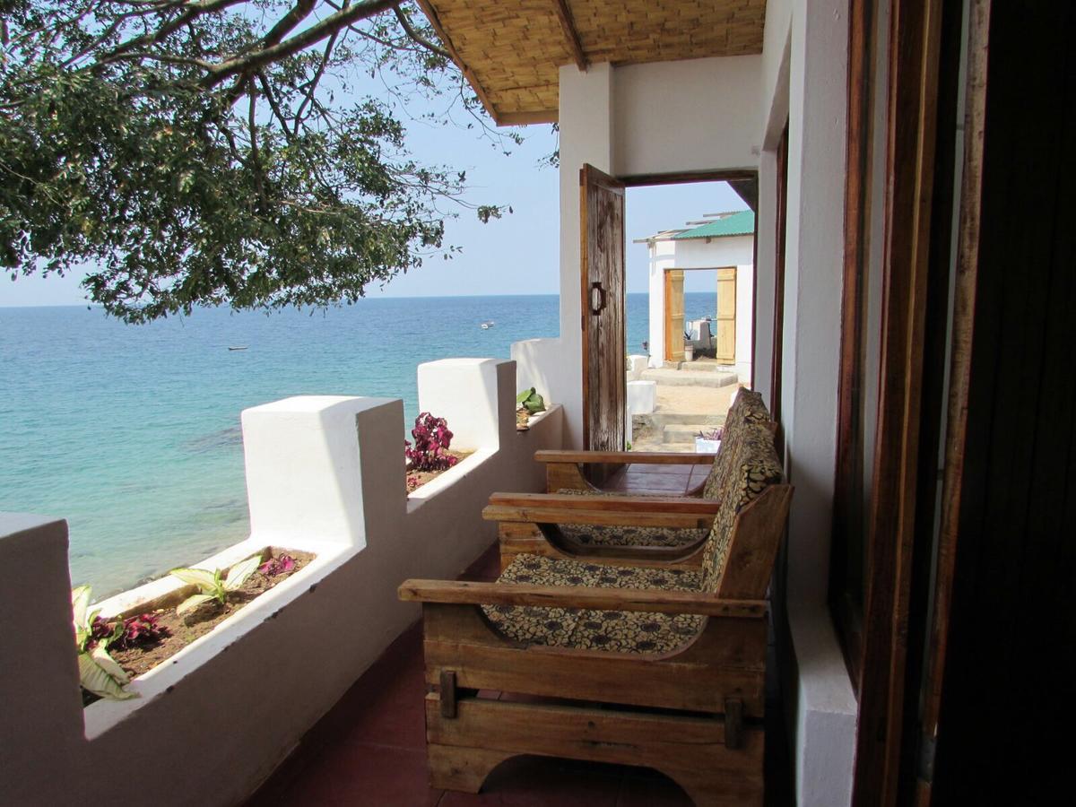 Njaya Lodge Nkhata Bay Eksteriør bilde
